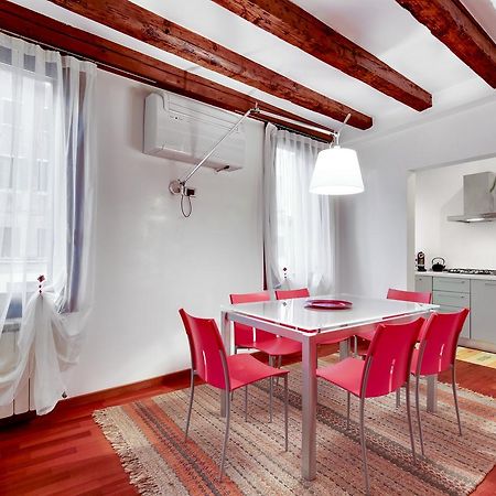 Apartment Biennale Venesia Bagian luar foto
