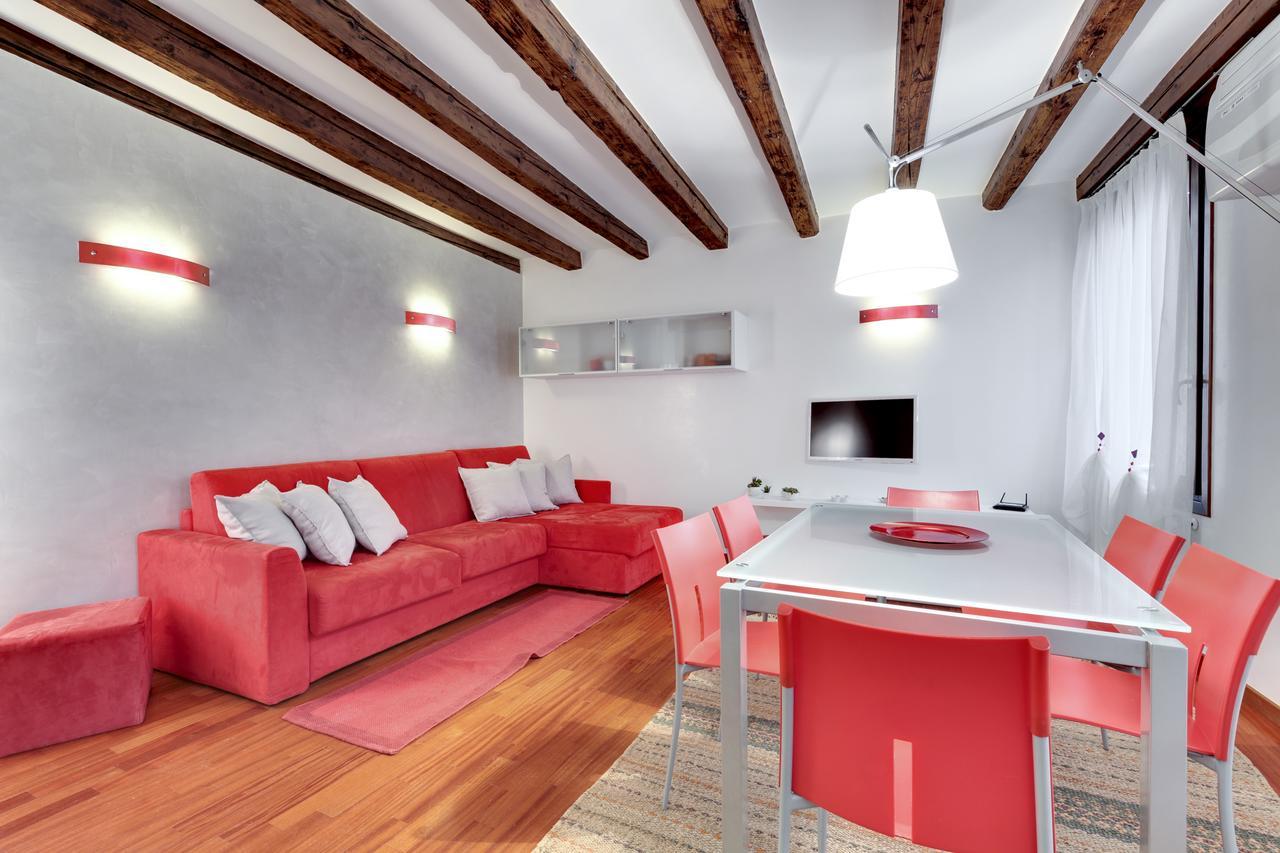 Apartment Biennale Venesia Bagian luar foto