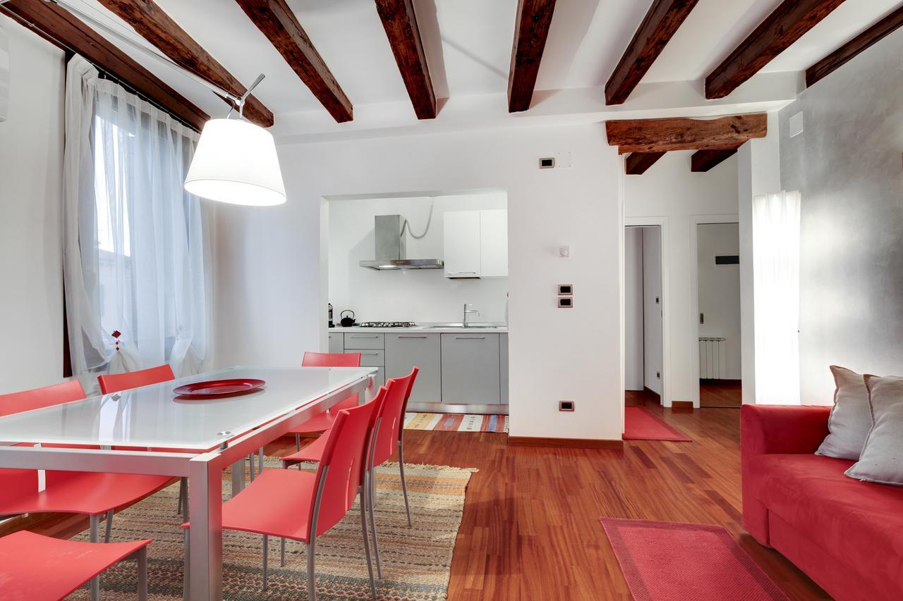 Apartment Biennale Venesia Bagian luar foto