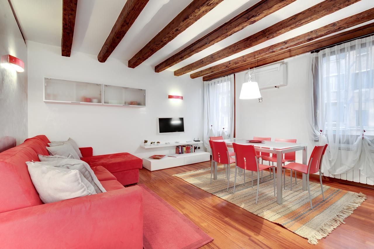 Apartment Biennale Venesia Bagian luar foto